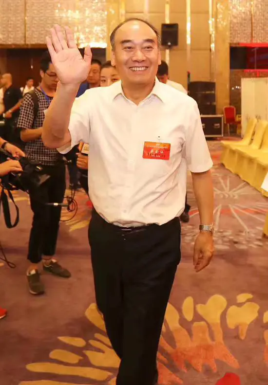 如何安排篮球主力的赛季前训练_0